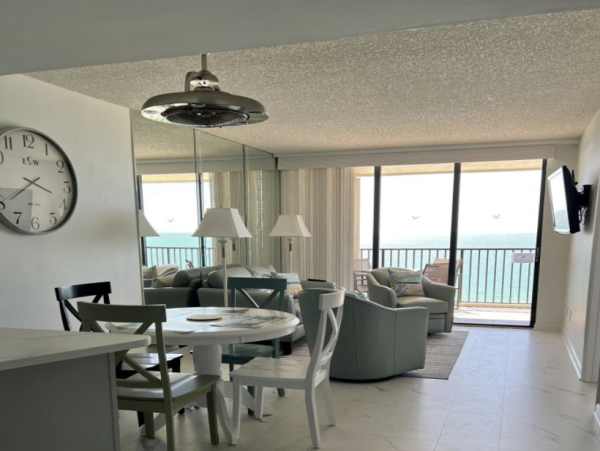 Lovely Condo in Marco Island with Full Ocean Views Sleeps 4